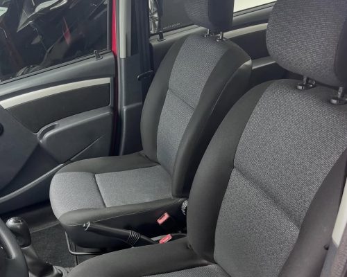 7ec4f899-0255-4500-8bf8-2a9afa55560c